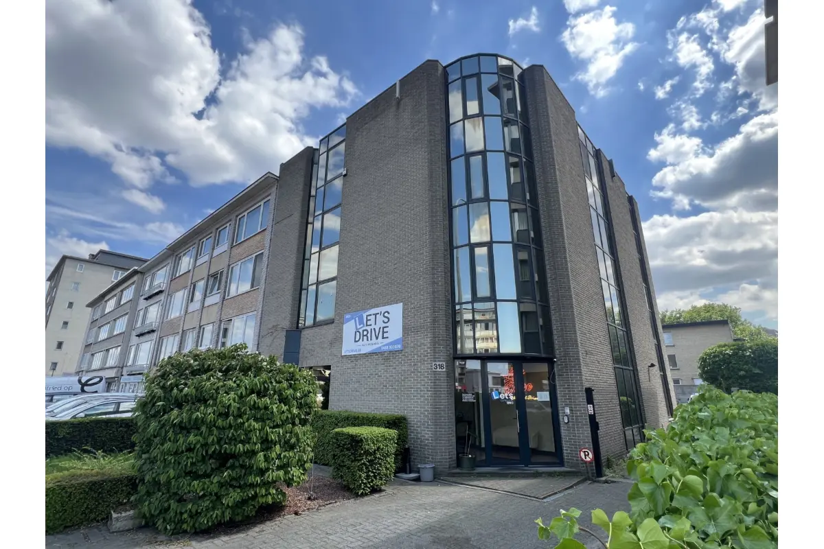 Appartementsgebouw te  koop in Deurne 2100 1195000.00€  slaapkamers 650.00m² - Zoekertje 671934