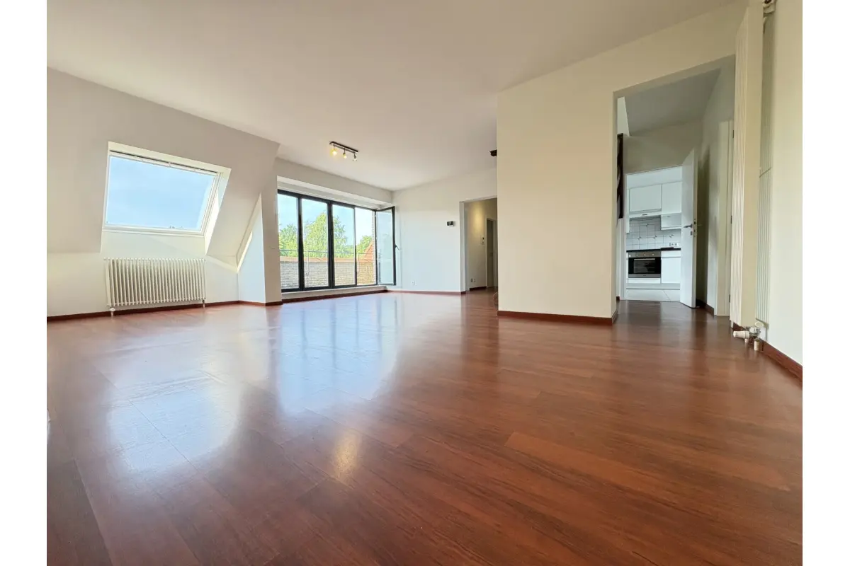 Duplex à louer à Woluwe-Saint-Pierre 1150 2200.00€ 3 chambres 148.00m² - annonce 672043