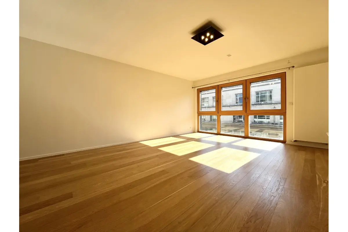 Appartement à louer à Etterbeek 1040 1600.00€ 2 chambres 100.00m² - annonce 672178