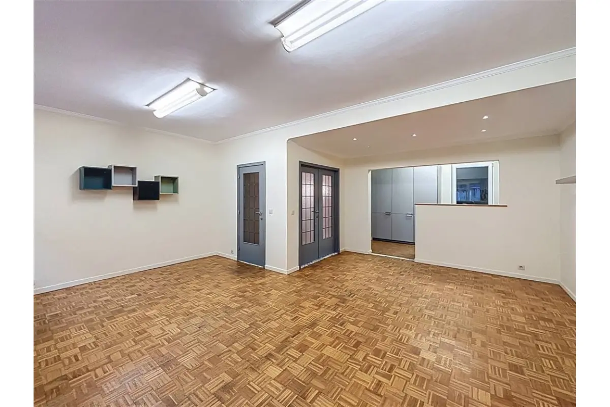 Appartement te  in Schaarbeek 1030 2700.00€ 6 slaapkamers 170.00m² - Zoekertje 671734