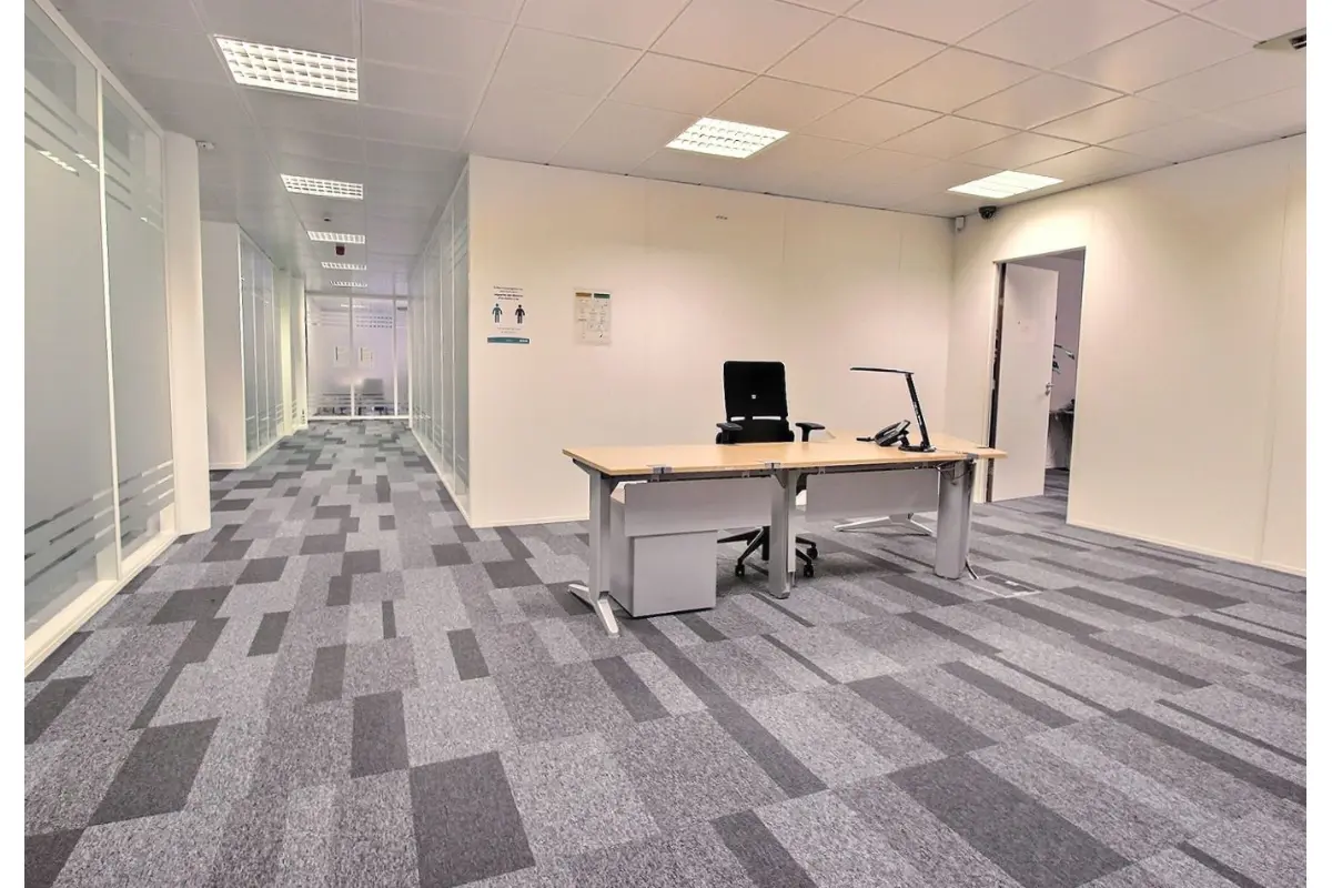 Appartementsgebouw te  koop in Anderlecht 1070 850000.00€  slaapkamers 525.00m² - Zoekertje 671640