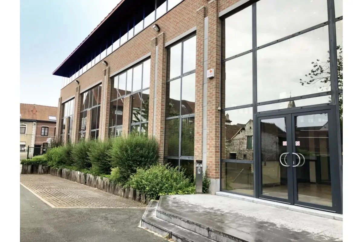 Handelszaak te  koop in Ruisbroek 1601 1850000.00€  slaapkamers 1862.00m² - Zoekertje 671630