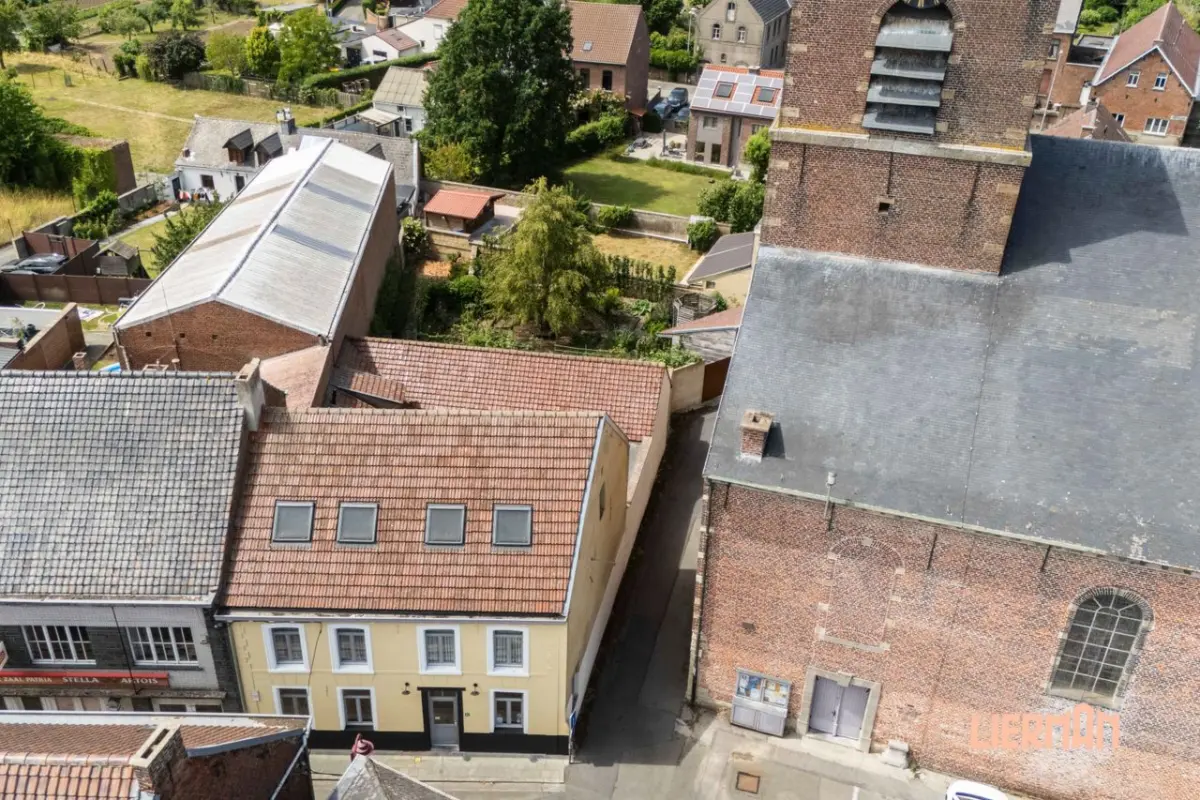 Handelszaak te  koop in Bever 1547 749000.00€  slaapkamers m² - Zoekertje 671589