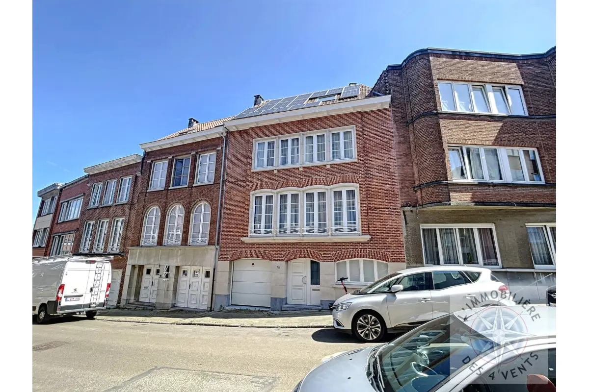 Huis te  huur in Ukkel 1180 1800.00€ 4 slaapkamers 201.00m² - Zoekertje 672271