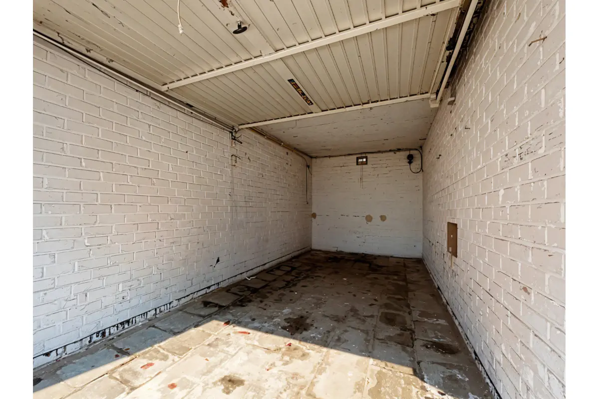 Parking & garage te  koop in Sint-Jans-Molenbeek 1080 29000.00€  slaapkamers m² - Zoekertje 672737