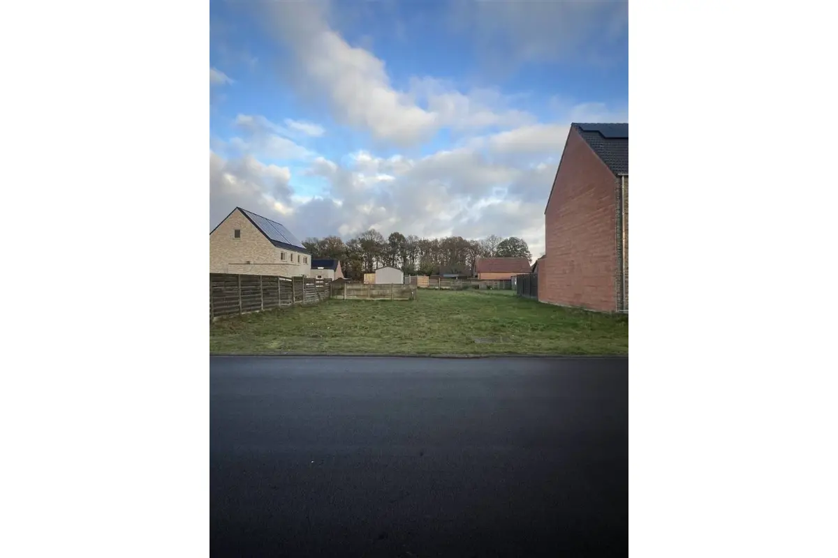 Grond te  koop in Dessel 2480 159000.00€  slaapkamers m² - Zoekertje 672825