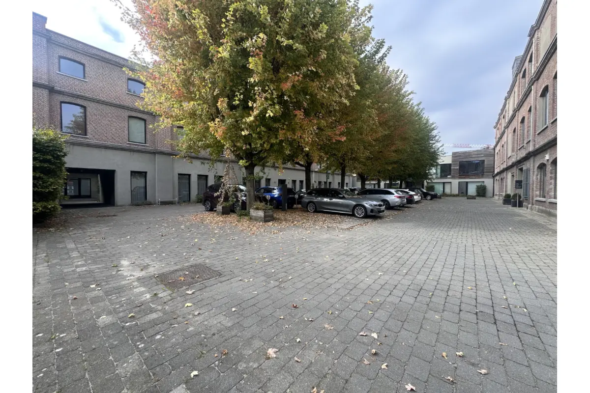 Appartement te  huur in Laken 1020 1700.00€ 1 slaapkamers 150.00m² - Zoekertje 672697