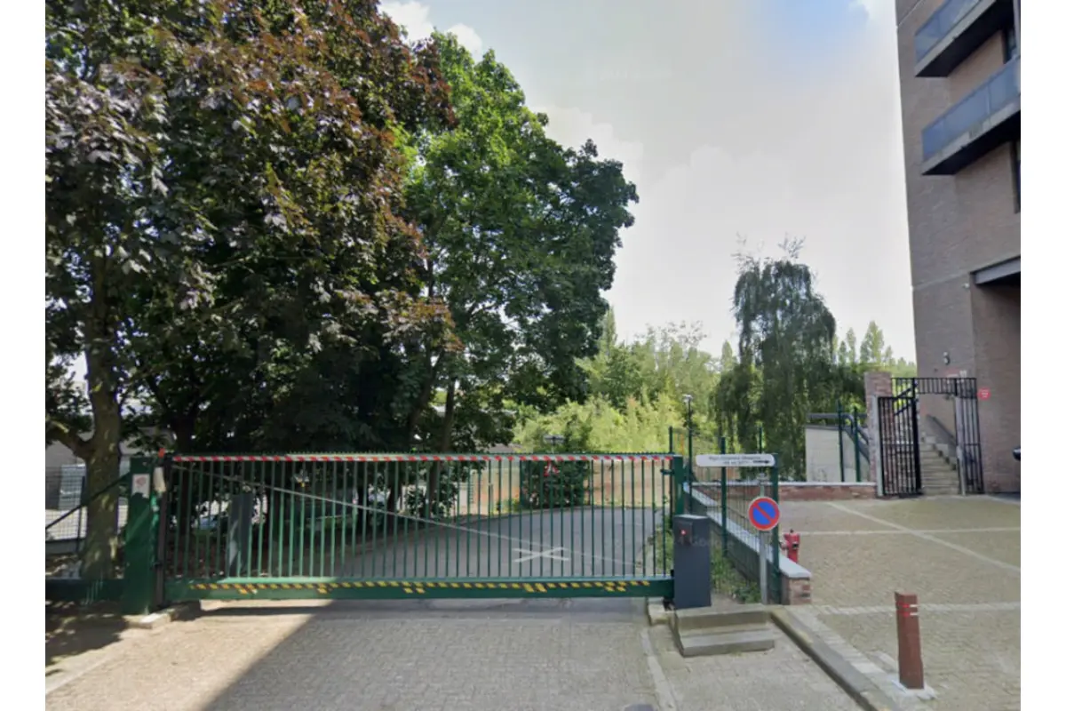 Box à vendre à Jette 1090 15000.00€  chambres m² - annonce 673108