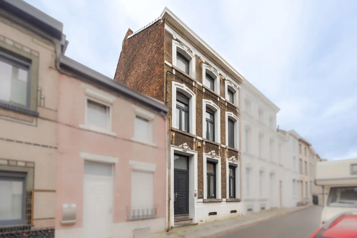 Maison de maître à vendre à Fleurus 6220 269900.00€ 4 chambres 180.00m² - annonce 672778