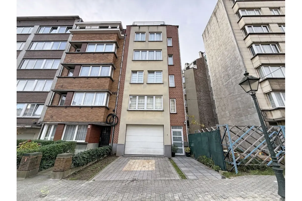 Duplex à vendre à Molenbeek-Saint-Jean 1080 420000.00€ 5 chambres 183.00m² - annonce 712486