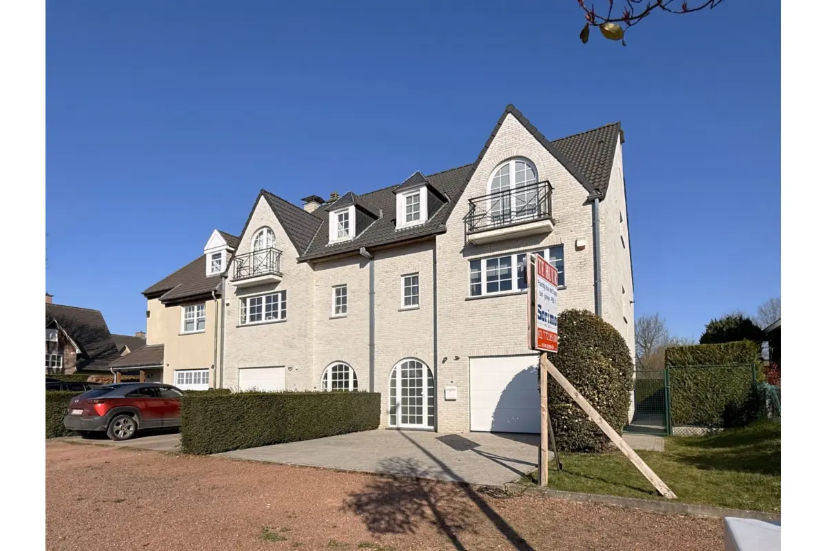 Huis te  huur in Sterrebeek 1933 2950.00€ 5 slaapkamers 261.00m² - Zoekertje 672760