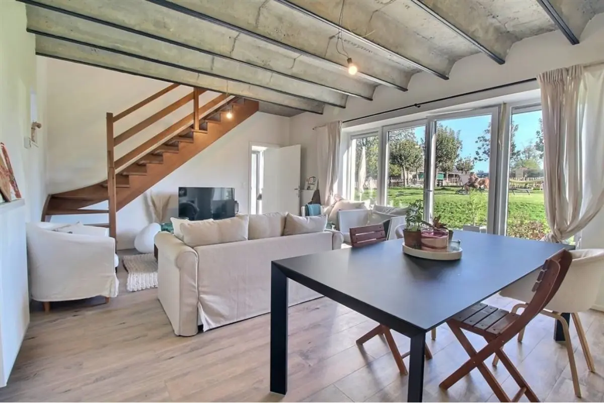 Huis te  huur in Sombreffe 5140 1050.00€ 2 slaapkamers 116.00m² - Zoekertje 672985