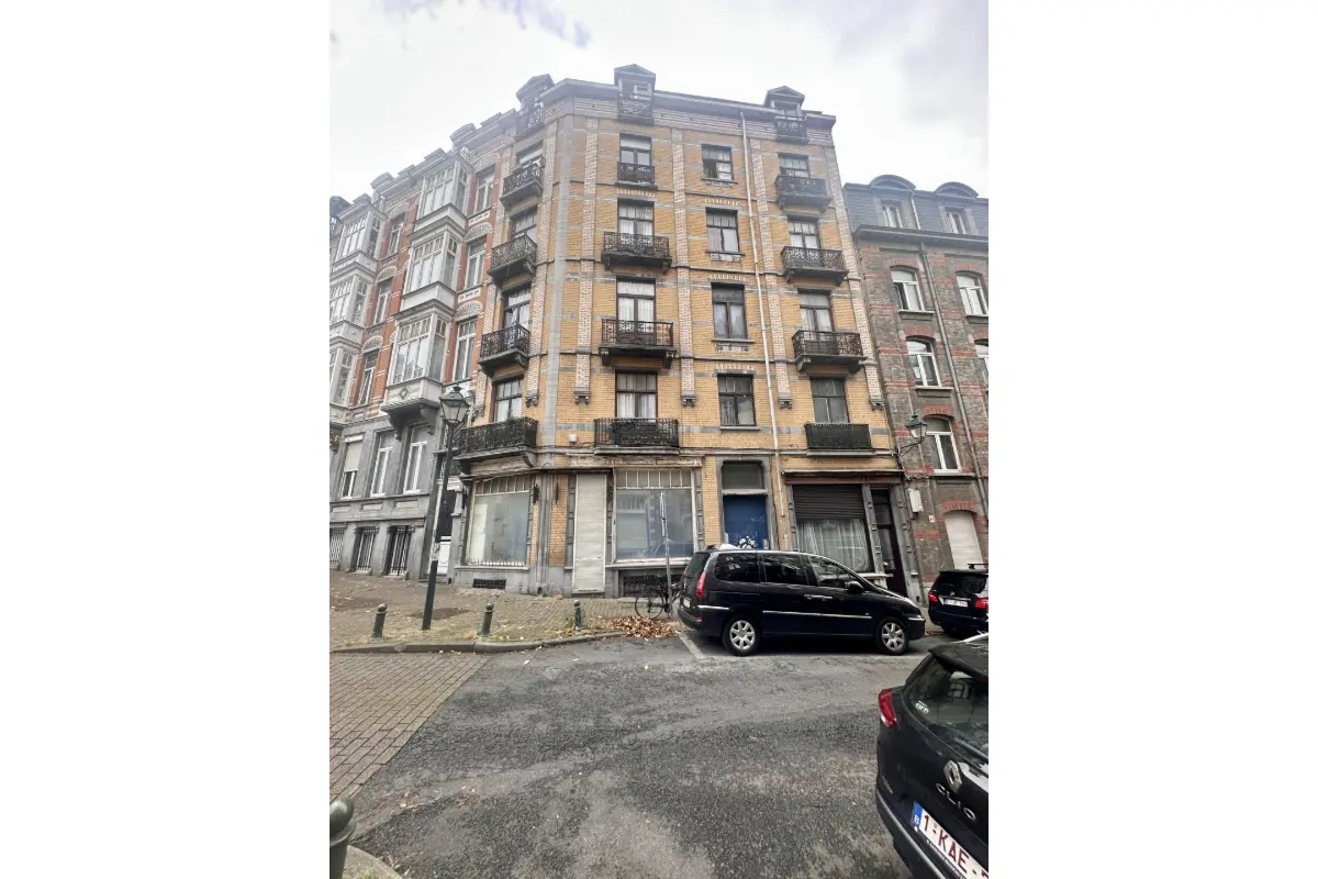 Appartement à vendre à Saint-Gilles 1060 225000.00€ 3 chambres 113.00m² - annonce 673076