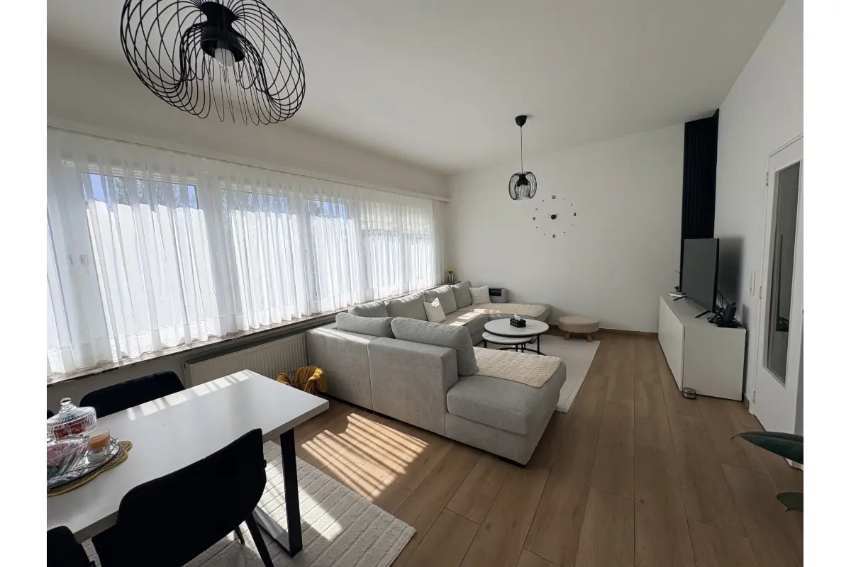 Immeuble mixte à vendre à Molenbeek-Saint-Jean 1080 585000.00€ 2 chambres 240.00m² - annonce 672936