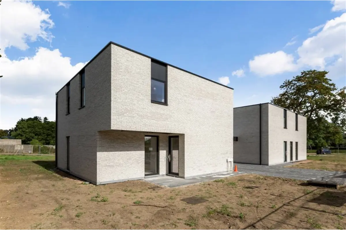 Huis te  huur in Zoerle-Parwijs 2260 1400.00€ 3 slaapkamers m² - Zoekertje 672533