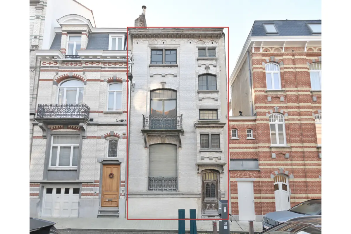 Huis te  koop in Brussel 1000 535000.00€ 5 slaapkamers 205.00m² - Zoekertje 674403