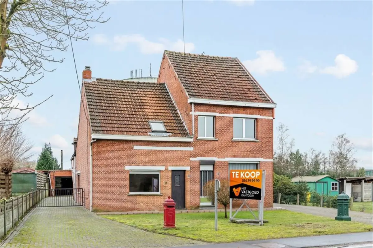 Appartementsgebouw te  koop in Balen 2490 349000.00€ 4 slaapkamers 318.00m² - Zoekertje 674208