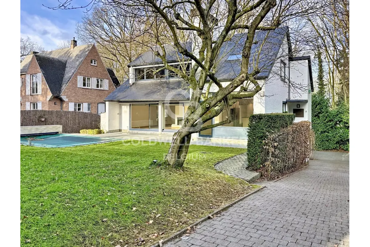 Villa à vendre à Woluwe-Saint-Pierre 1150 1495000.00€ 5 chambres 340.00m² - annonce 673429