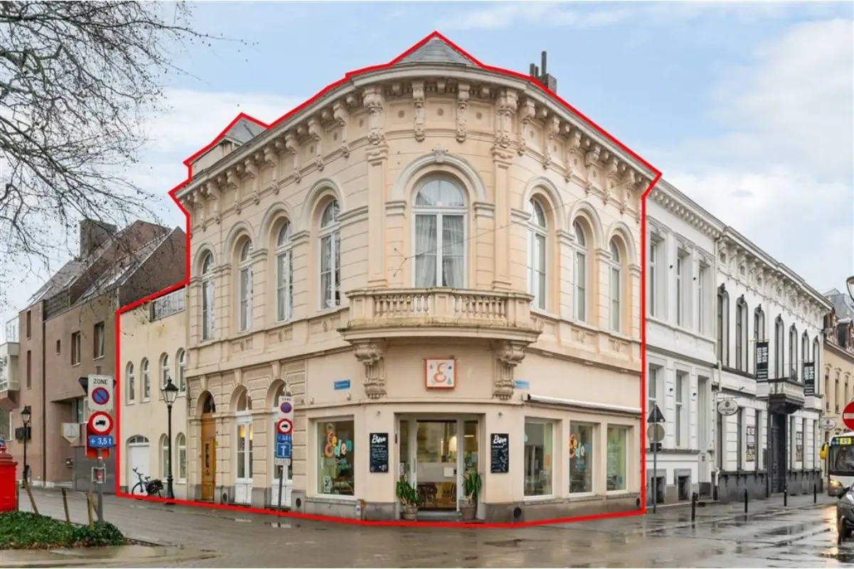 Handelszaak te  koop in Turnhout 2300 499000.00€ 3 slaapkamers 355.00m² - Zoekertje 673498