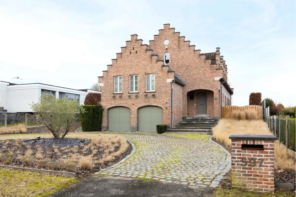 Villa à vendre à Denderleeuw 9470 880000.00€ 6 chambres 342.00m² - annonce 673416