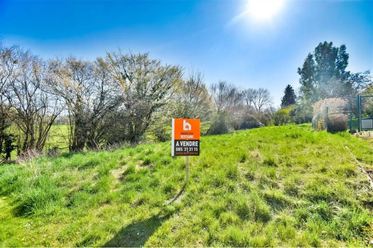 Grond te  koop in Amay 4540 89000.00€  slaapkamers m² - Zoekertje 673910