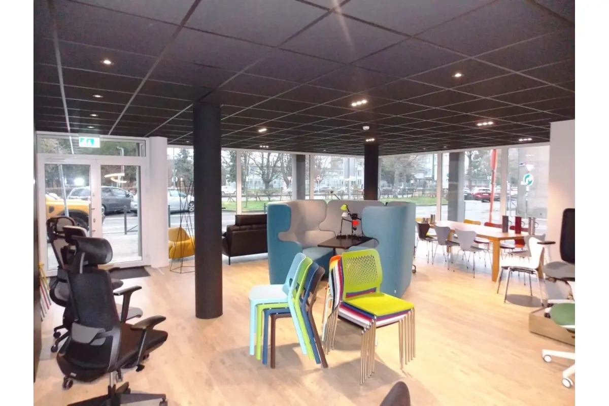 Handelszaak te  koop in Bergen 7000 380000.00€  slaapkamers 300.00m² - Zoekertje 673697