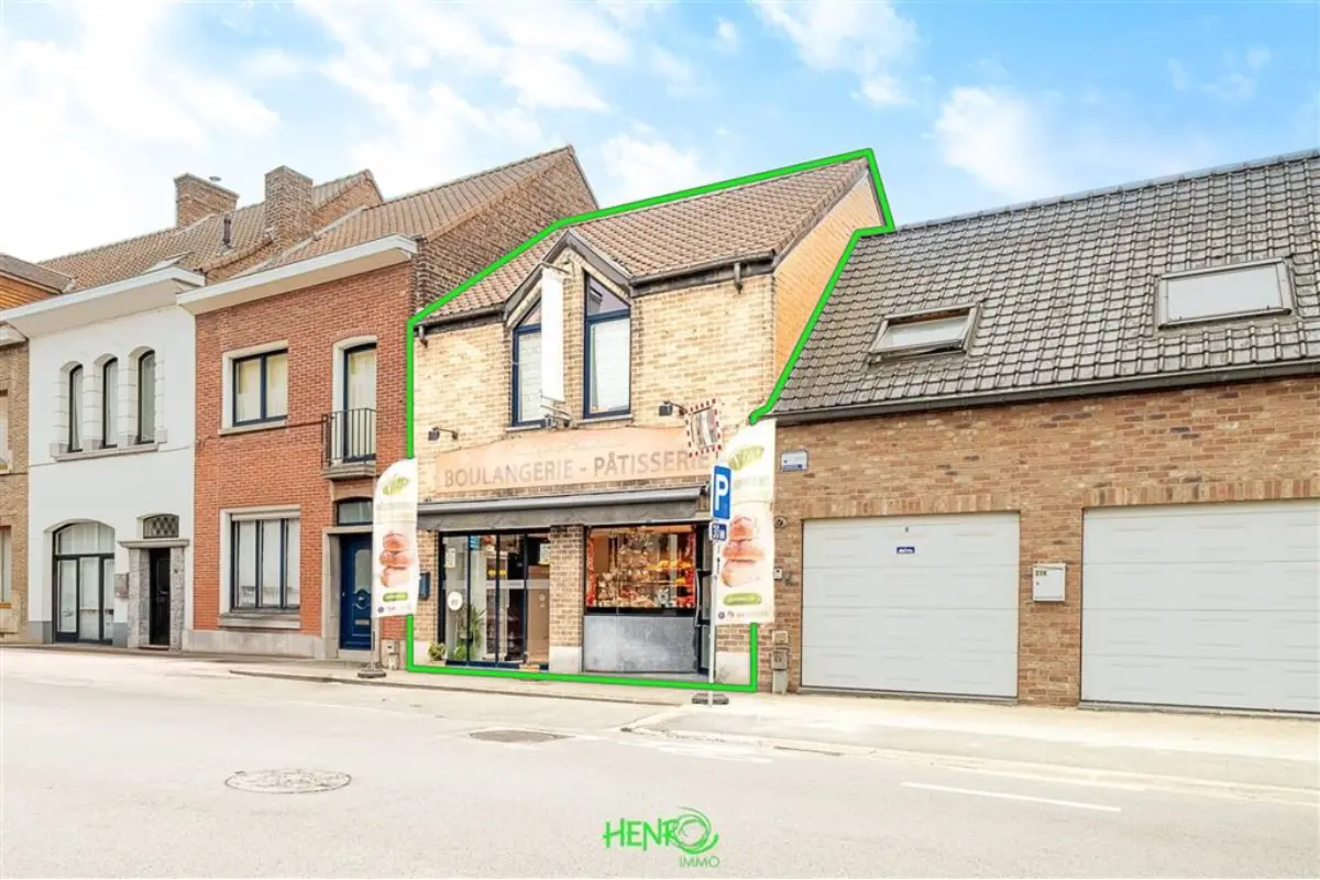 Handelszaak te  koop in Doornik 7500 0.00€ 2 slaapkamers m² - Zoekertje 673618