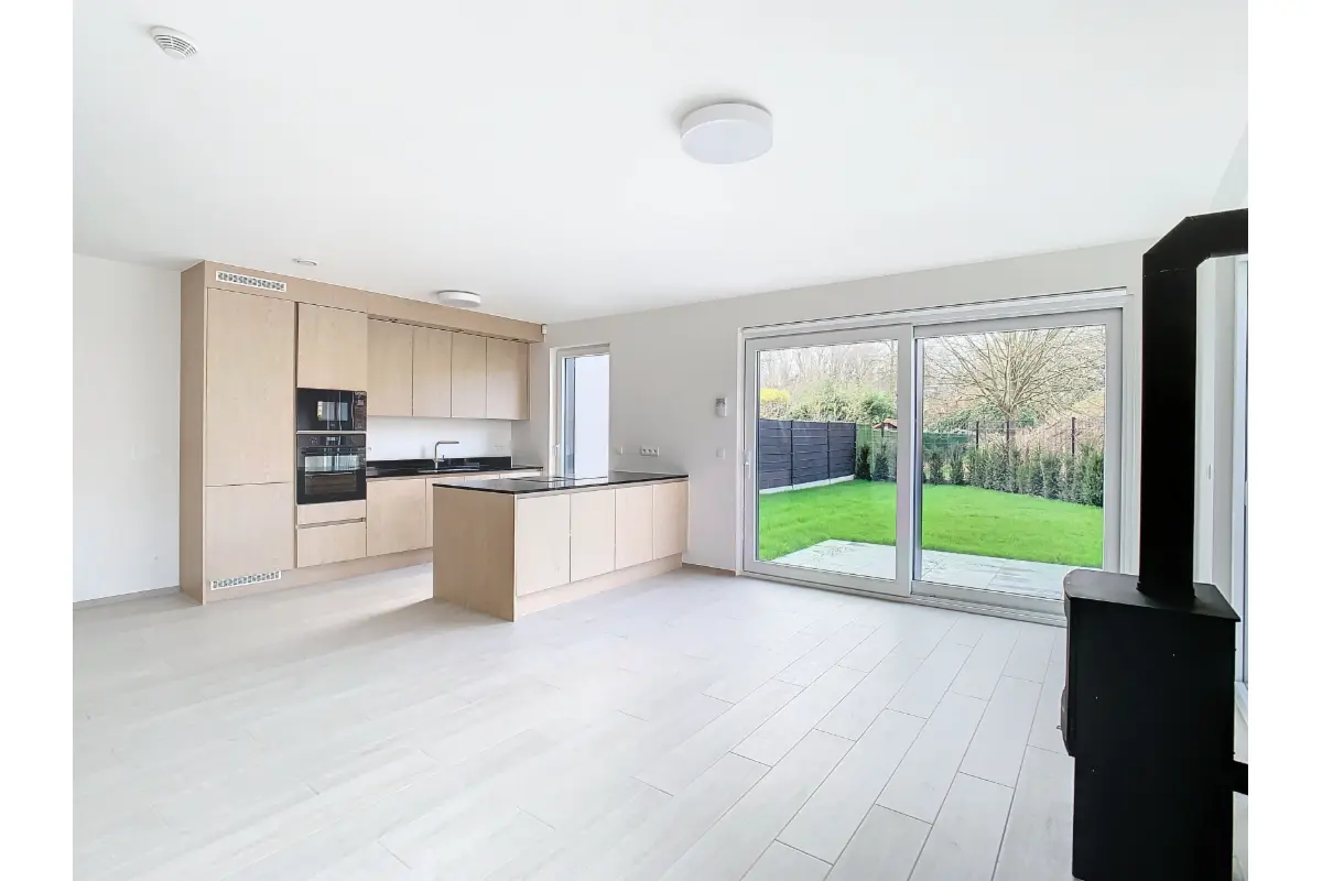 Maison à louer à Uccle 1180 3000.00€ 4 chambres 185.00m² - annonce 674394