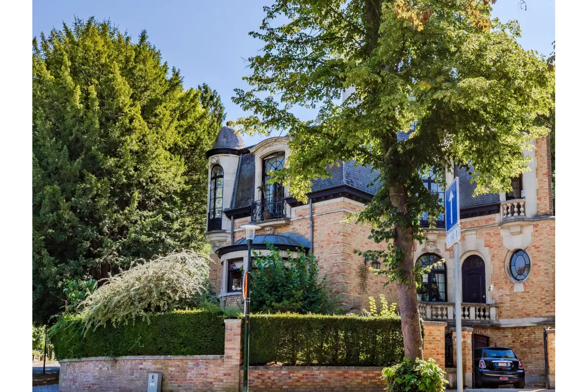 Huis te  koop in Ukkel 1180 1750000.00€ 5 slaapkamers 489.00m² - Zoekertje 673725