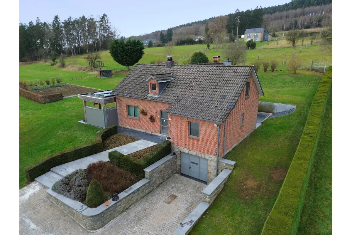 Villa à vendre à Chevron 4987 449000.00€ 3 chambres 145.00m² - annonce 673858