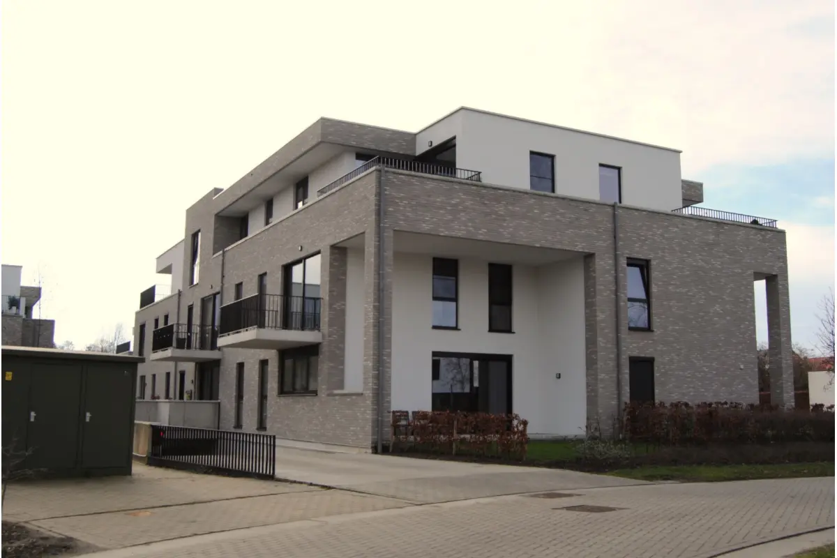 Parking & garage te  huur in Hoogstraten 2320 55.00€  slaapkamers m² - Zoekertje 673630