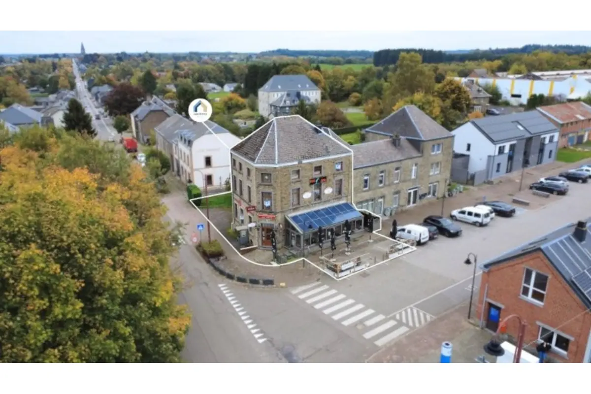 Appartementsgebouw te  koop in Paliseul 6850 380000.00€ 4 slaapkamers 200.00m² - Zoekertje 673883