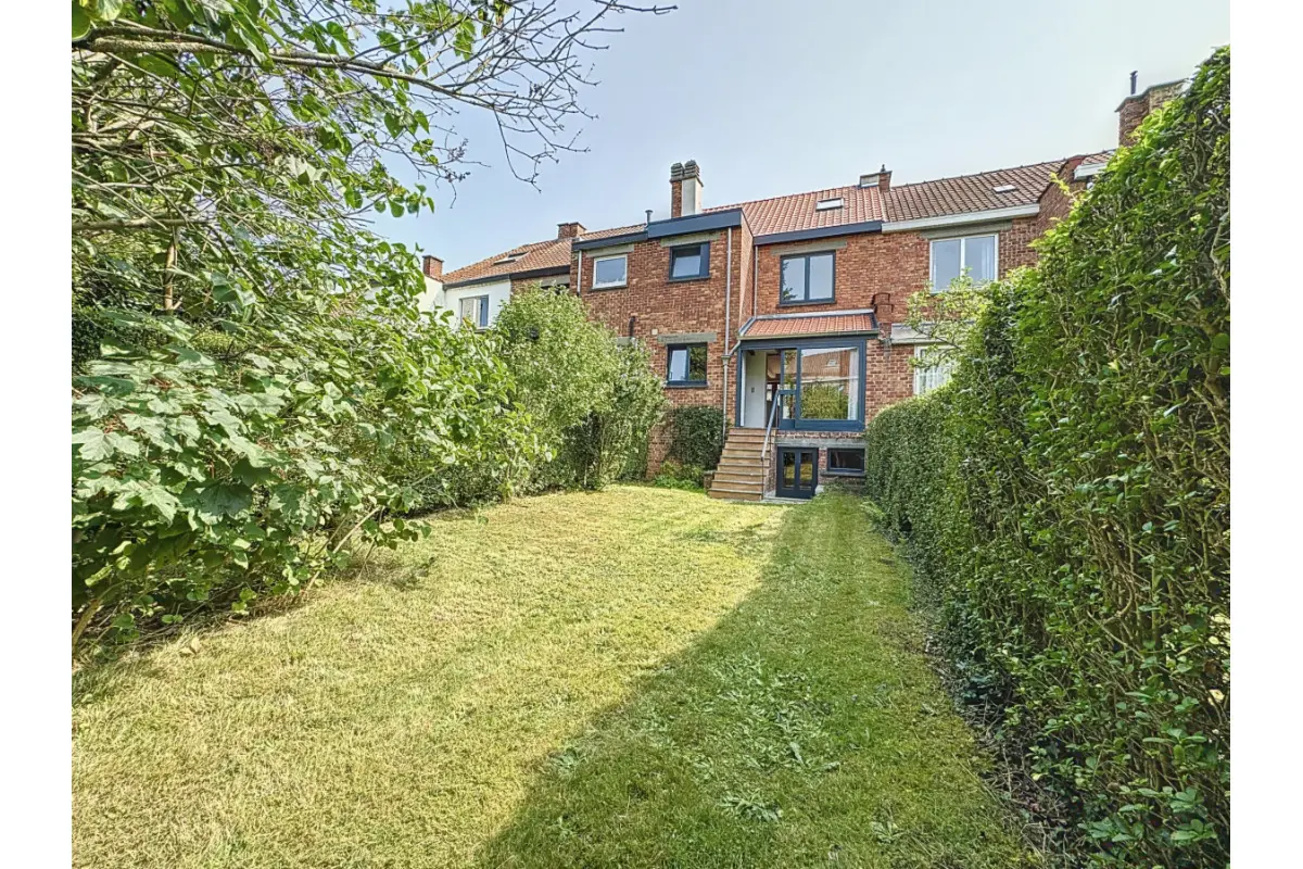 Huis te  in Peutie 1800 1500.00€ 3 slaapkamers 140.00m² - Zoekertje 673721