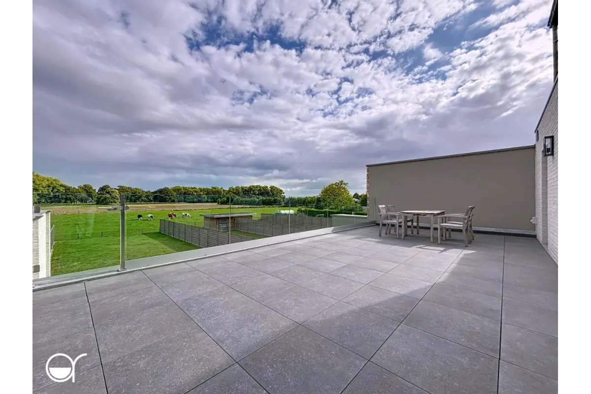 Bungalow à louer à Nazareth 9810 2450.00€ 3 chambres 288.00m² - annonce 673876