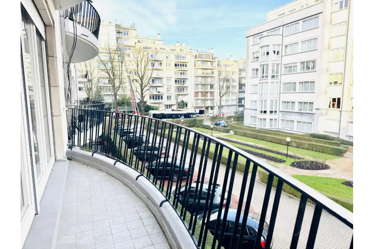 Appartement te  in Ukkel 1180 2600.00€ 3 slaapkamers 160.00m² - Zoekertje 673737