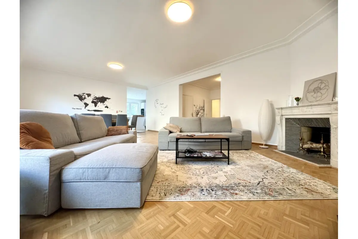 Appartement te  huur in Ukkel 1180 2600.00€ 3 slaapkamers 160.00m² - Zoekertje 673737