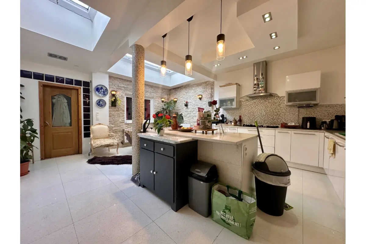 Appartement à vendre à Forest 1190 210000.00€ 3 chambres 135.00m² - annonce 674221