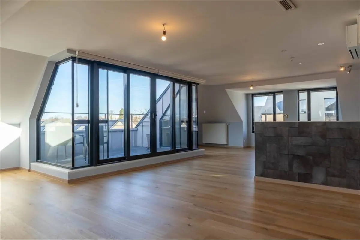 Penthouse te  in Nijvel 1400 450000.00€ 2 slaapkamers 141.00m² - Zoekertje 674222