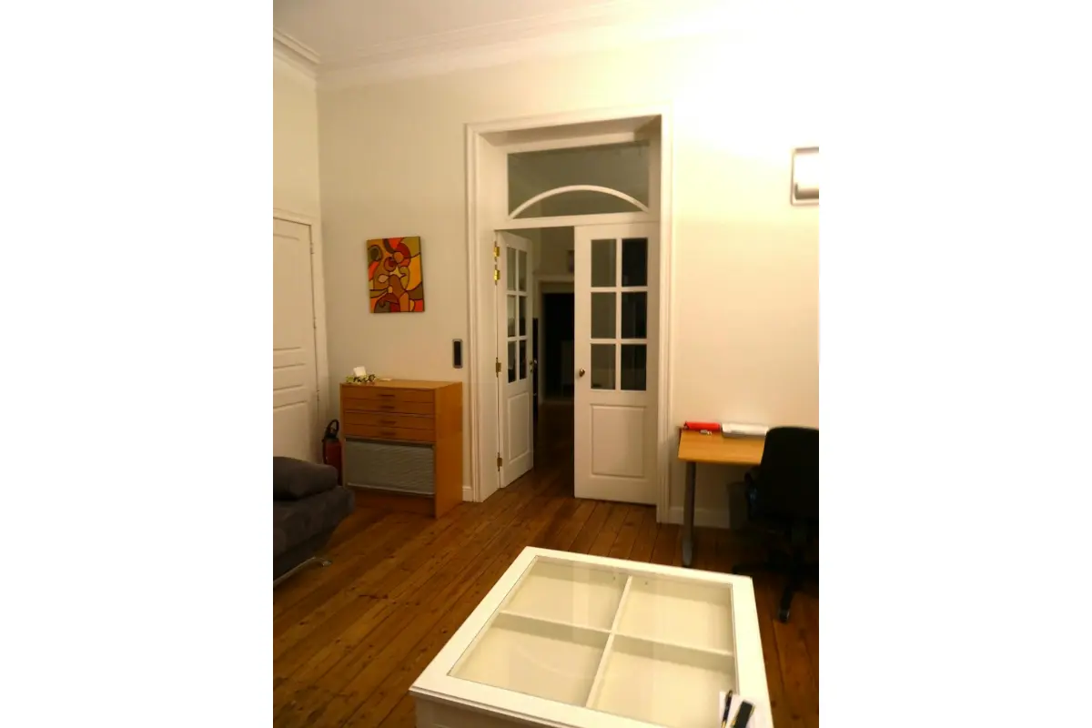 Appartement te  huur in Ukkel 1180 1250.00€  slaapkamers m² - Zoekertje 673388