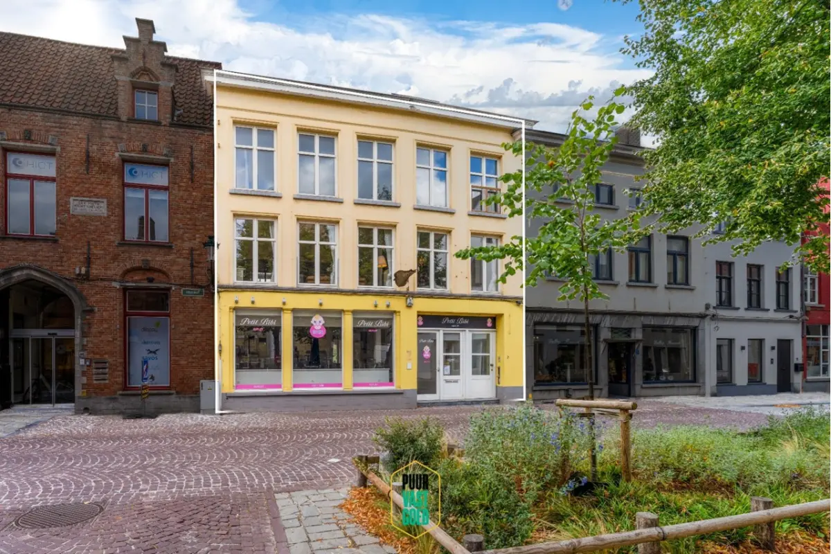 Appartementsgebouw te  koop in Brugge 8000 1185000.00€ 4 slaapkamers 346.00m² - Zoekertje 673260