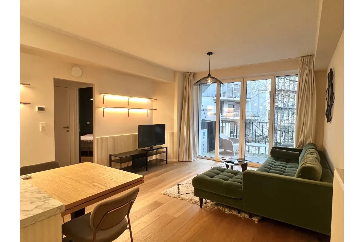 Appartement te  huur in Elsene 1050 1500.00€ 1 slaapkamers 68.00m² - Zoekertje 674692