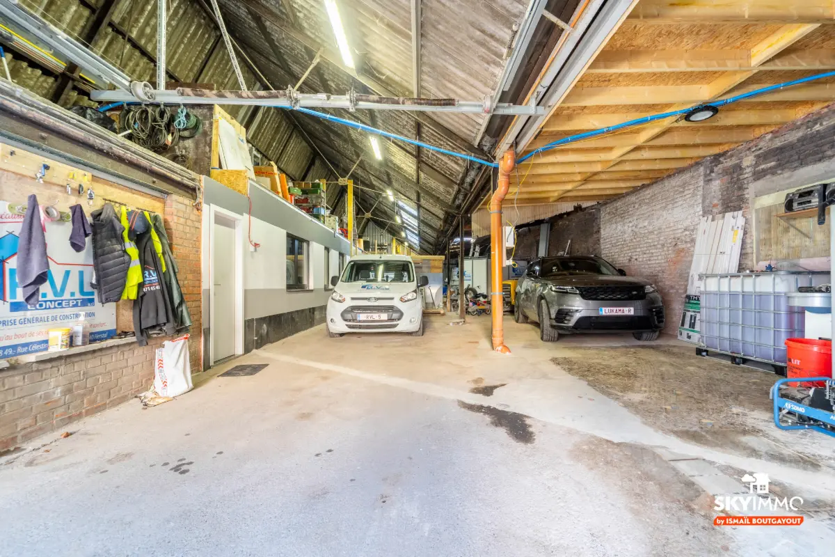 Handelszaak te  koop in Herstal 4040 189000.00€  slaapkamers 200.00m² - Zoekertje 674601