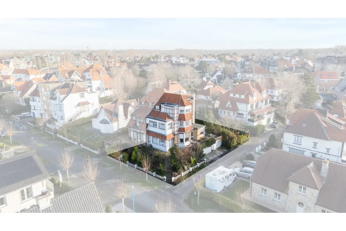 Villa à vendre à Coxyde 8670 445000.00€ 4 chambres 285.00m² - annonce 674677