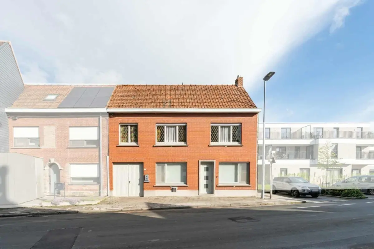 Maison à vendre à Wielsbeke 8710 179000.00€ 5 chambres 168.00m² - annonce 674641
