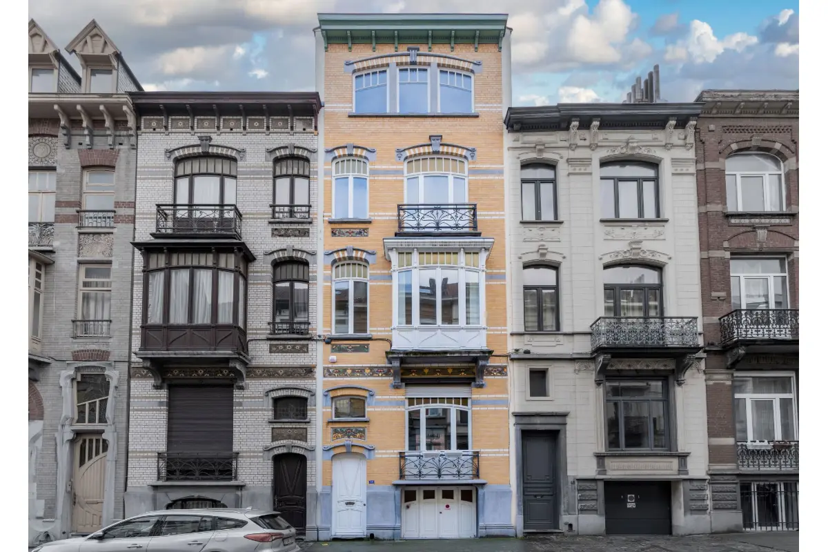 Huis te  koop in Brussel 1000 890000.00€ 5 slaapkamers 267.00m² - Zoekertje 674869