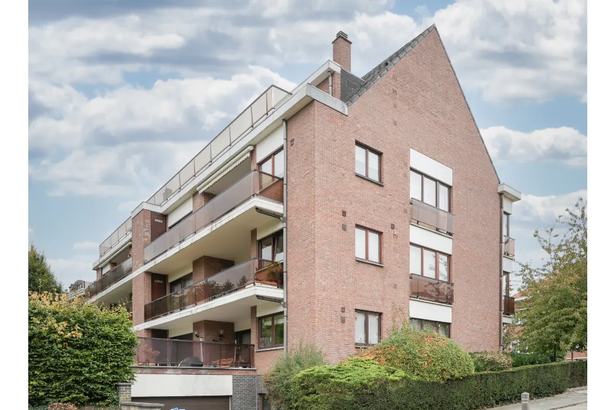 Appartement à vendre à Woluwe-Saint-Lambert 1200 685000.00€ 3 chambres 200.00m² - annonce 674868