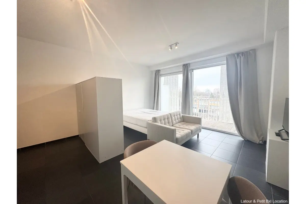Studio te  huur in Evere 1140 975.00€ 0 slaapkamers 43.00m² - Zoekertje 674852