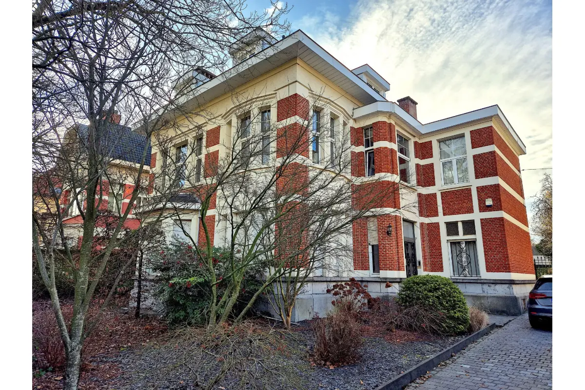Appartement te  huur in Schaarbeek 1030 1150.00€ 2 slaapkamers 65.00m² - Zoekertje 674754