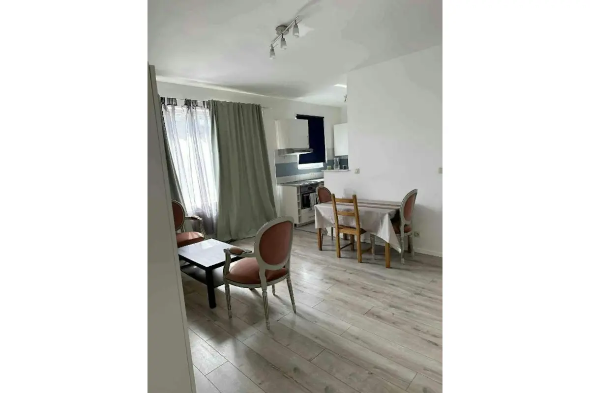 Appartement te  huur in Elsene 1050 1436.00€  slaapkamers m² - Zoekertje 674960