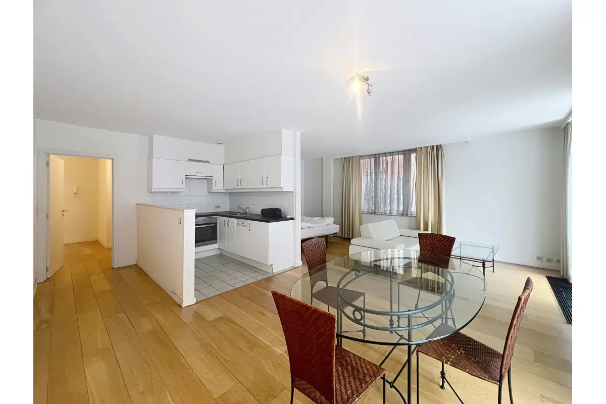 Appartement te  huur in Elsene 1050 1050.00€ 0 slaapkamers 60.00m² - Zoekertje 675198